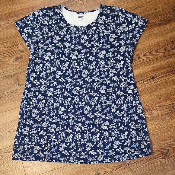 Lands' End Floral Blue and White T-Shirt Dress Top Size XL NWOT 🍁 - Picture 1 of 6